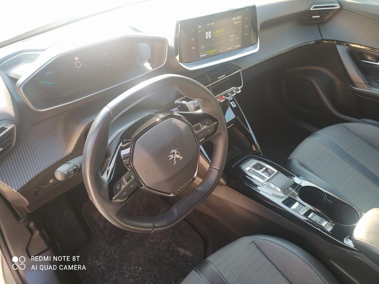 Peugeot 2008 BlueHDi 130 S&S EAT8 Allure