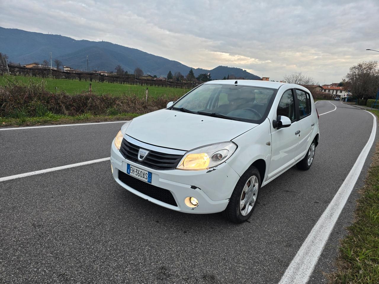DACIA SANDERO 1.2 "OK PER NEOPATENTATI"