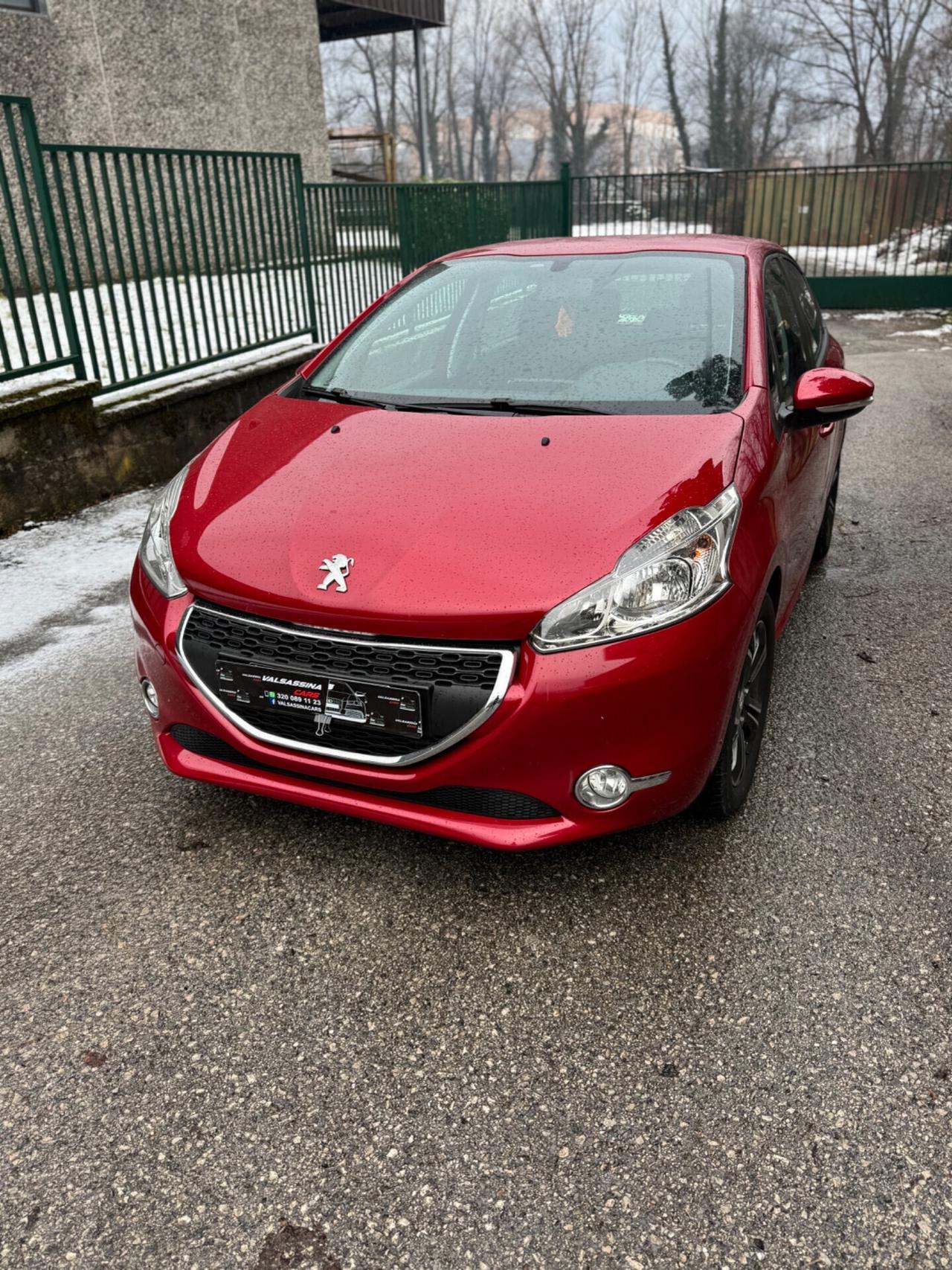 Peugeot 208 PureTech 82 5 porte Allure