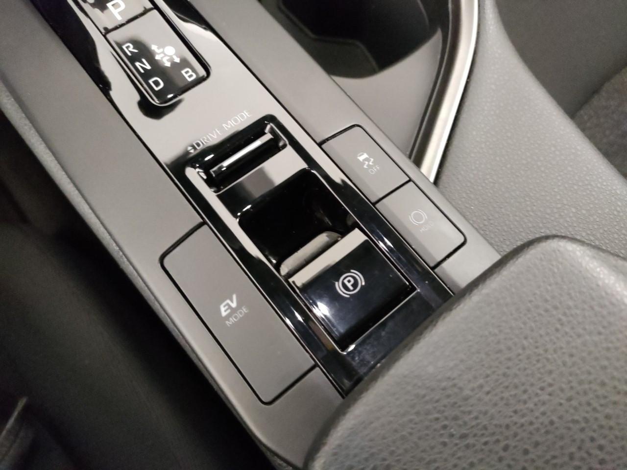 TOYOTA C-HR 1.8 hev Active fwd e-cvt