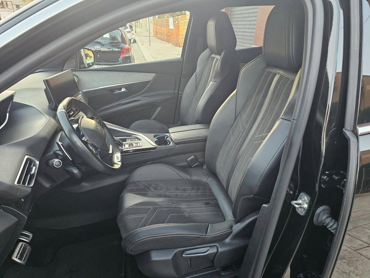 PEUGEOT 3008 1.5 BLUEHDI 131CV EAT8 GT PARK FULL