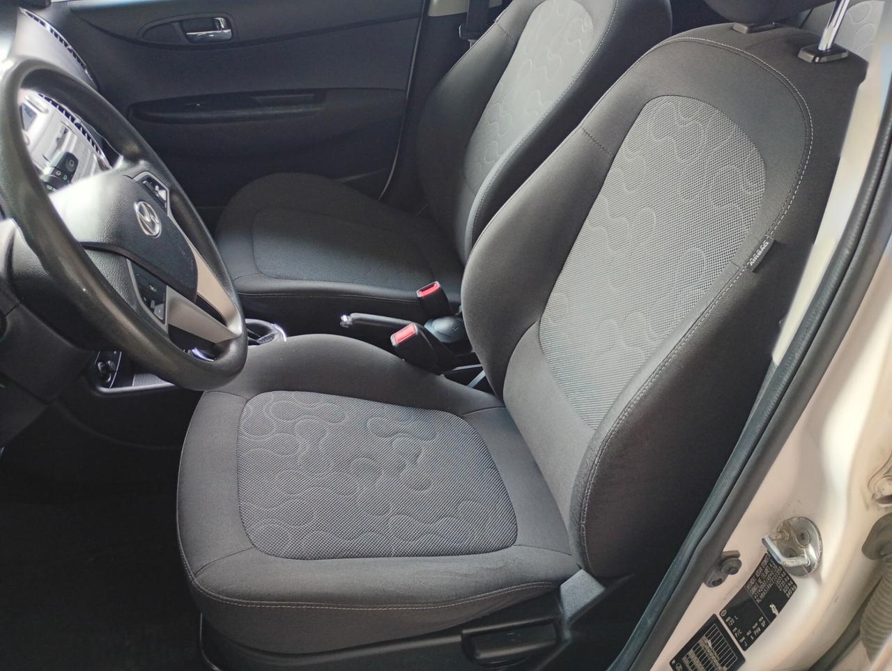 Hyundai i20 1.4 CRDi 5p. Sound Edition