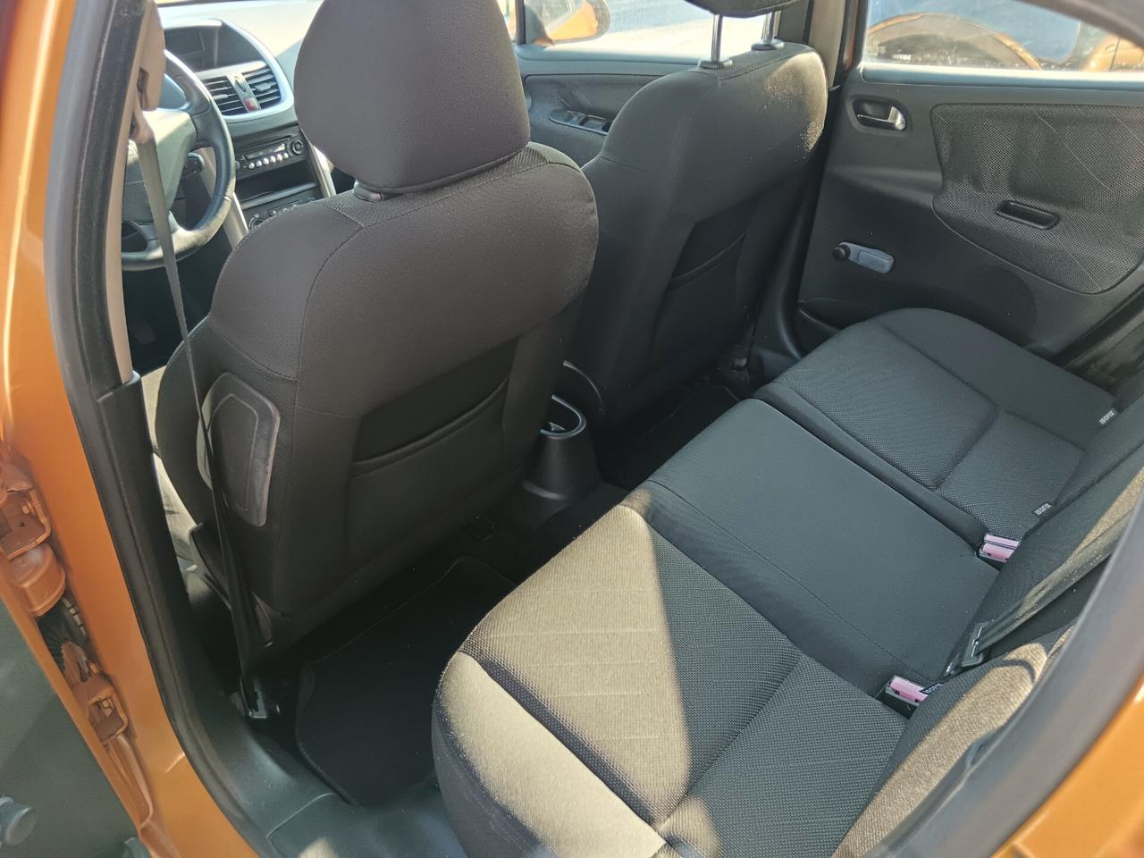 Peugeot 207 1.4 HDi 70CV 5P XS - 2008
