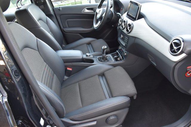 MERCEDES-BENZ B 180 d Premium *Navigatore, Telecamera*