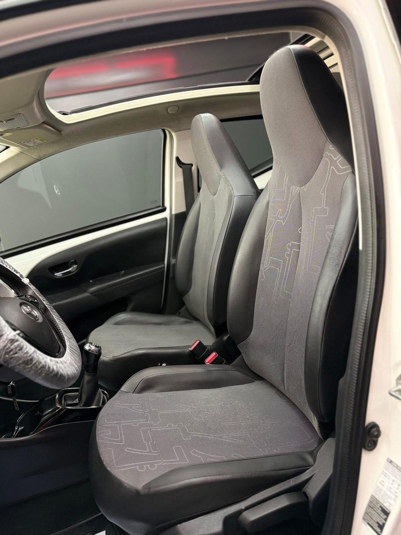 Toyota Aygo 1.0 Benzina CABRIO x-wave 2015