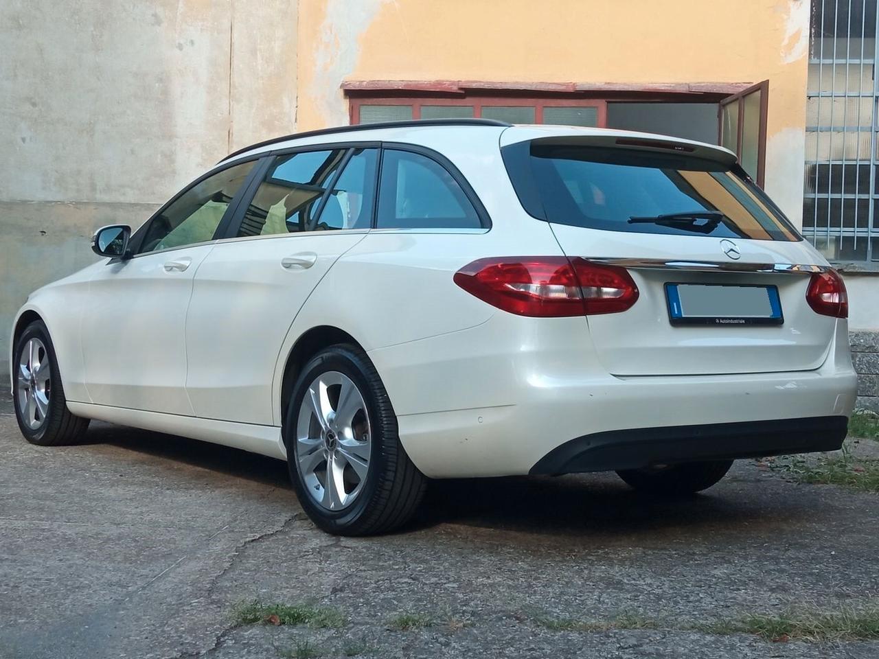 Mercedes-benz C 200d S.W.Business *39.000 KM*