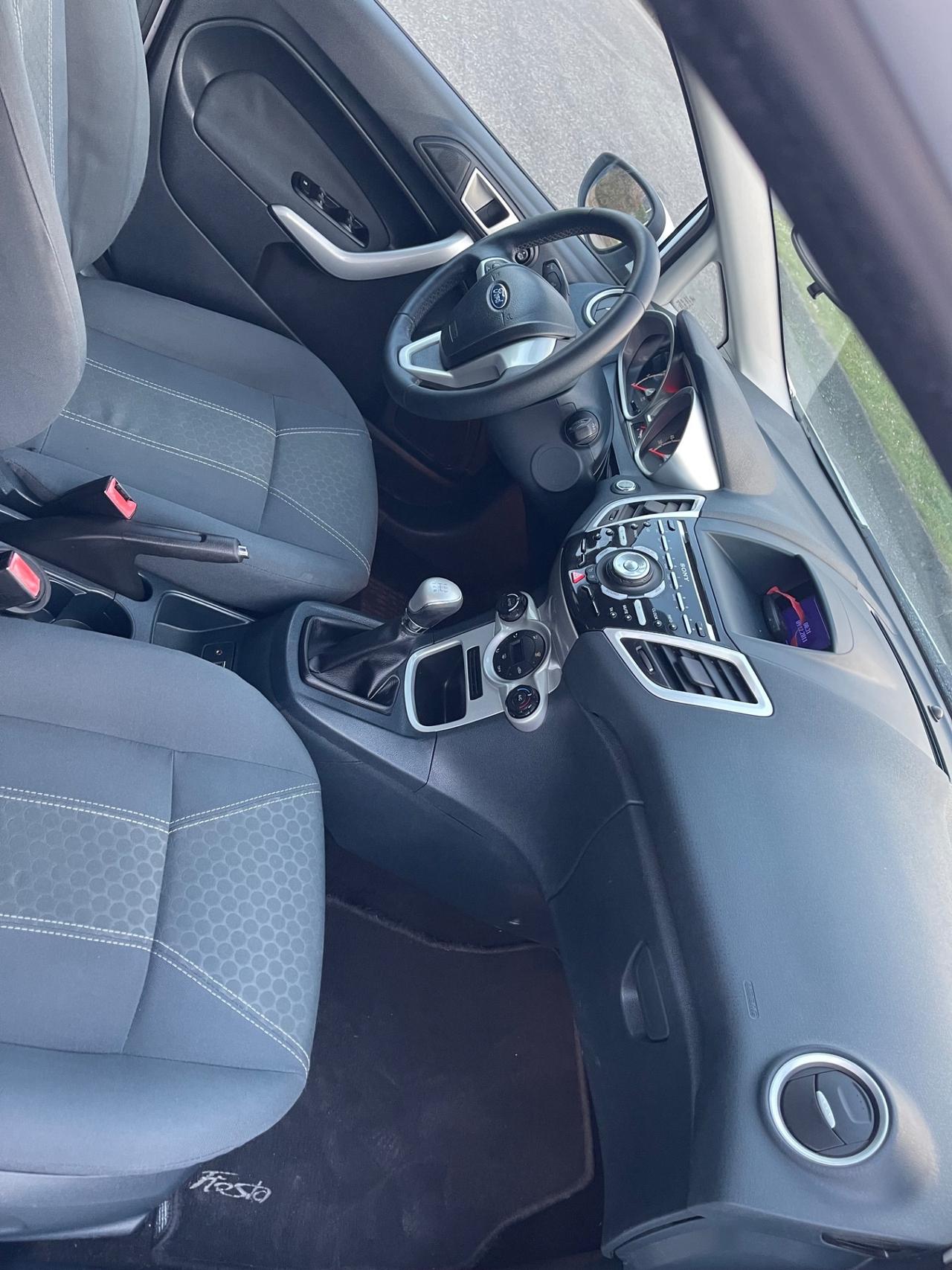 Ford Fiesta 1.4 96CV aut. 5 porte Titanium