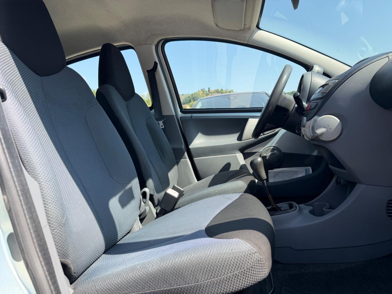 TOYOTA AYGO 1.0 5PORTE / CLIMA / 128.000KM