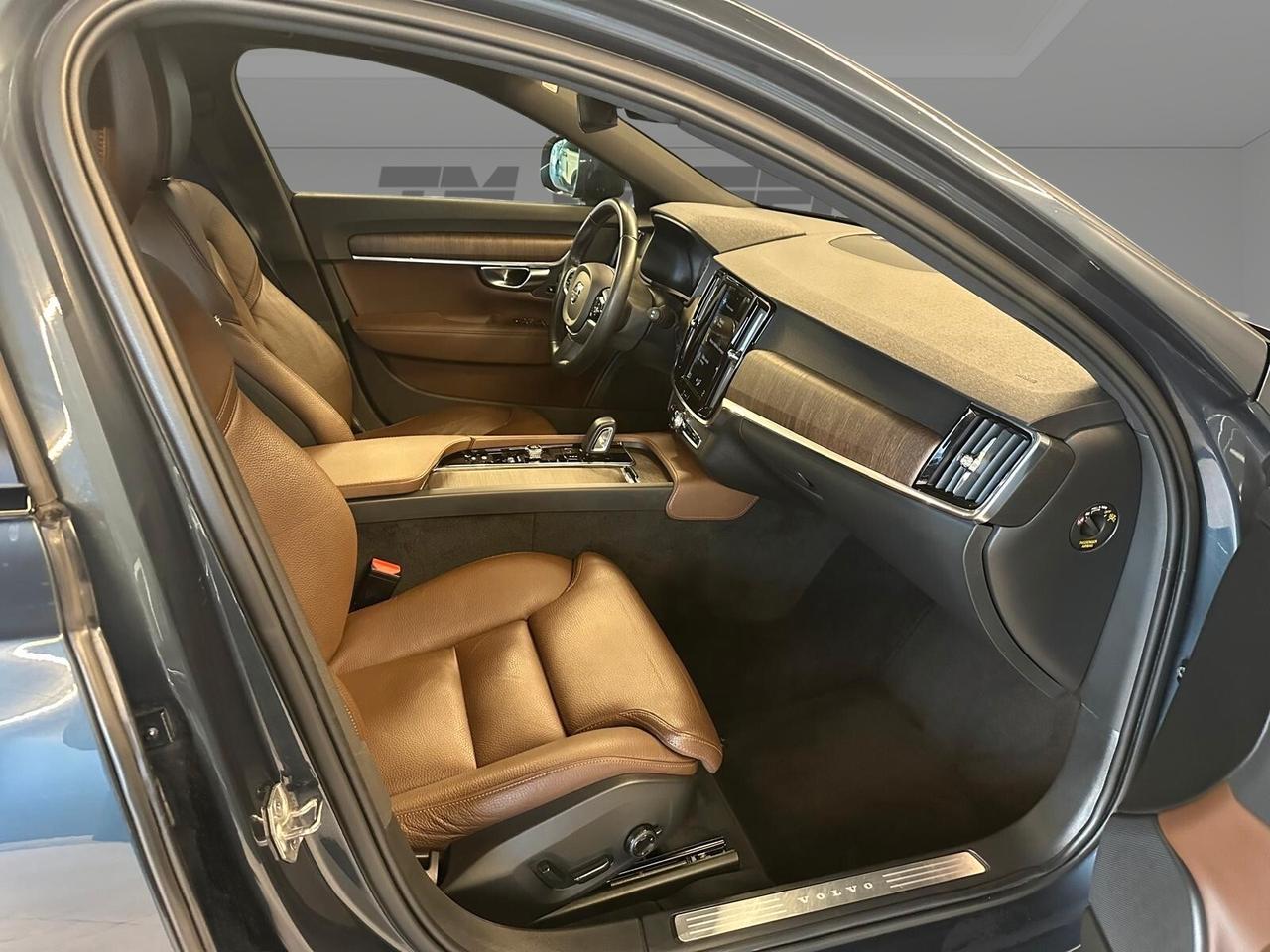 Volvo V90 Cross Country B4 (d) AWD Geartronic Business Pro