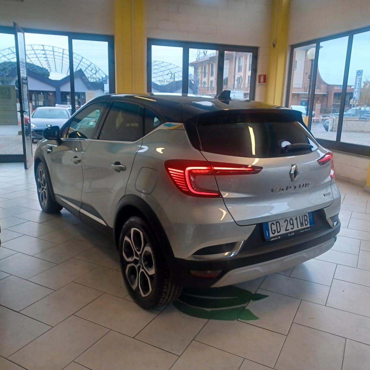 IBRIDA FULL OPTIONAL CAPTUR 1.6 AUTOM