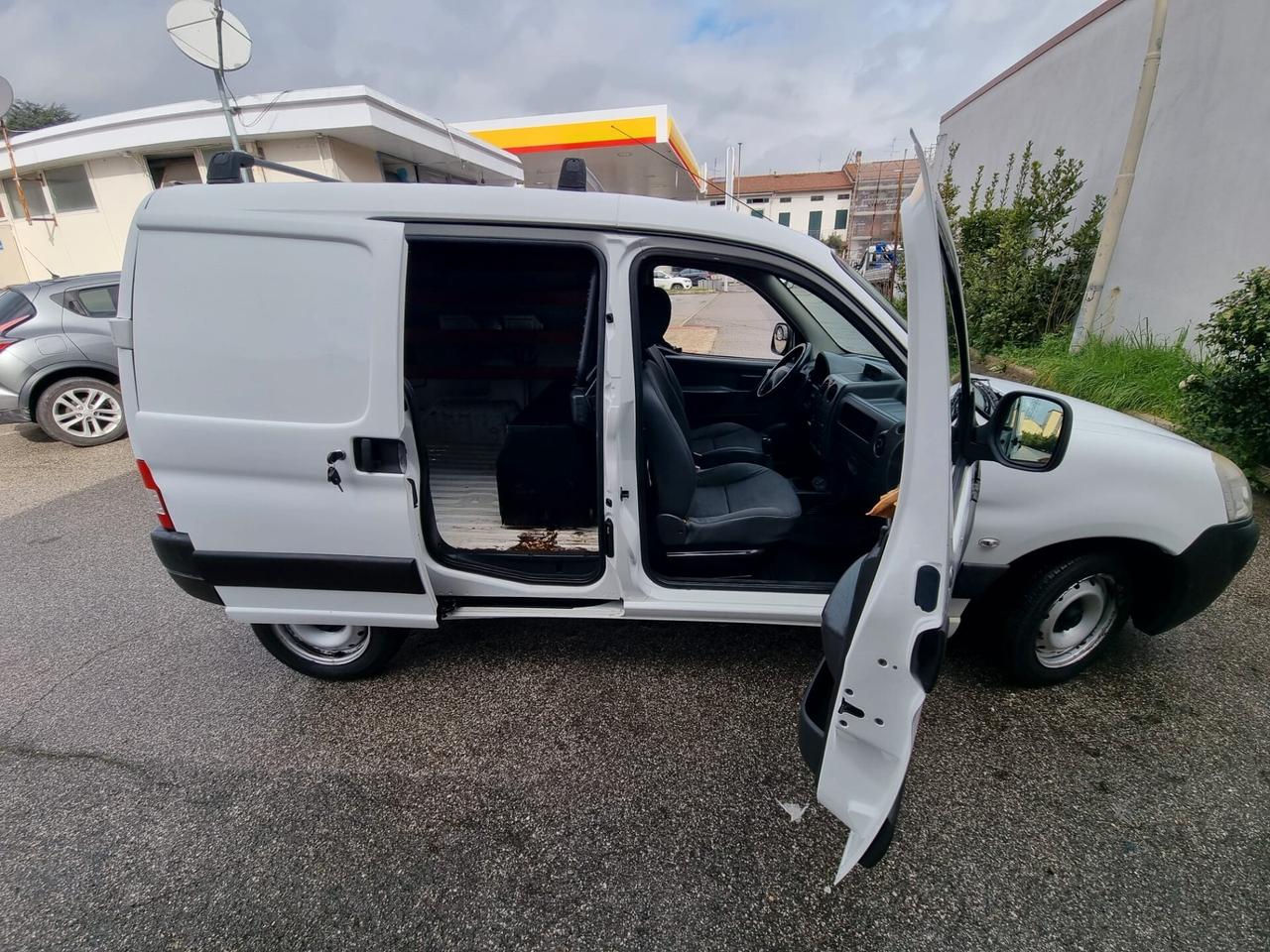 Citroen Berlingo 1.4 4p. Bi Energy M 20 First Van