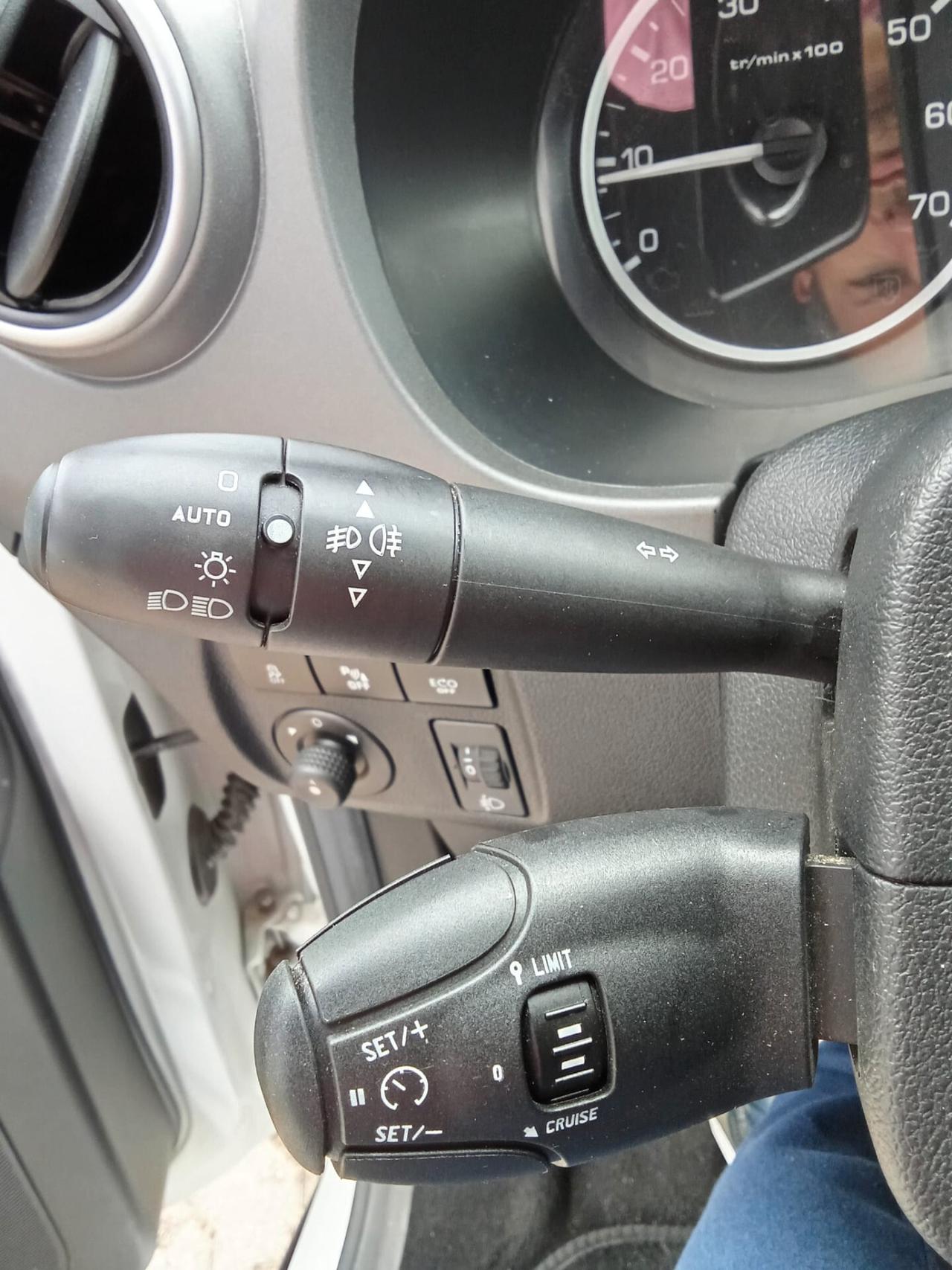 Peugeot Partner Tepee BlueHDi 120 S&S Outdoor