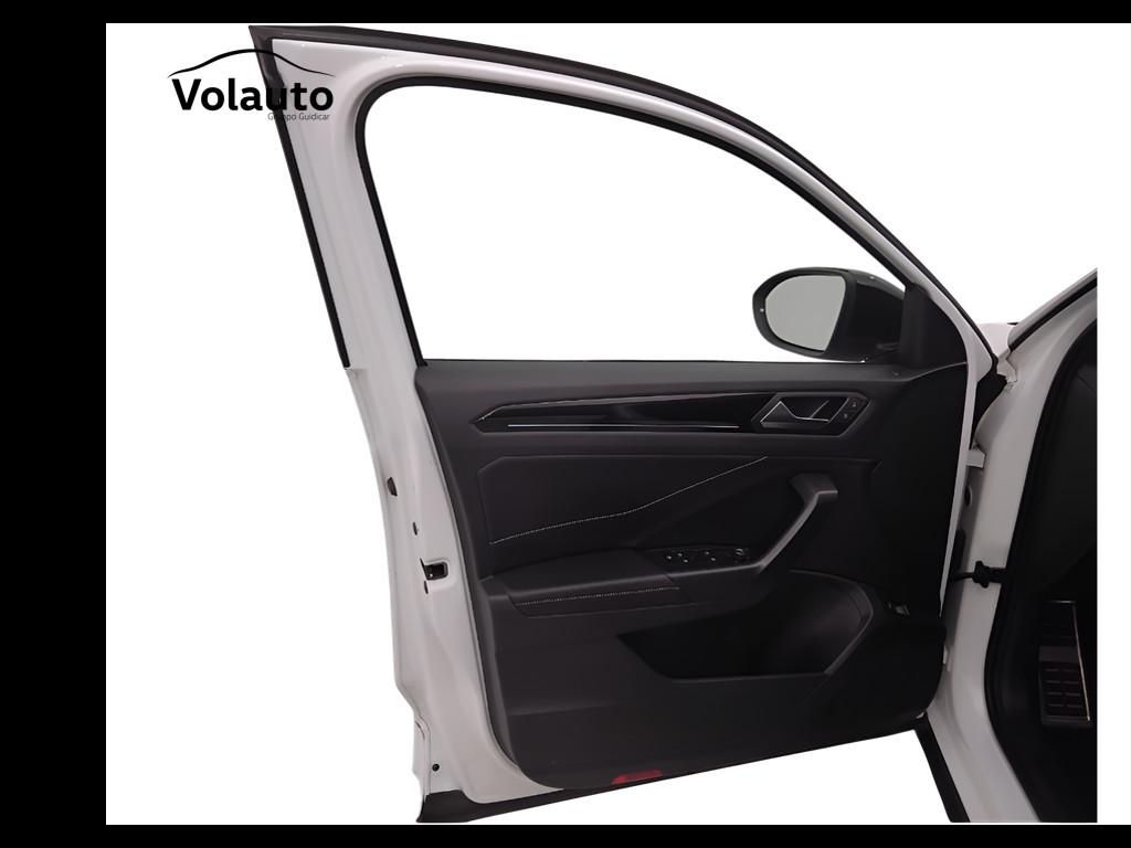 VOLKSWAGEN T-Roc 2022 - T-Roc 1.5 tsi R-Line dsg