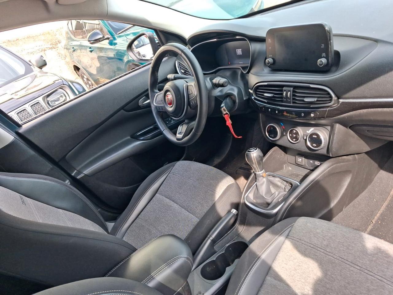 Fiat Tipo 1.0 5 P CV 100Cross