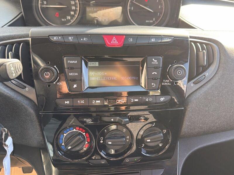 Lancia Ypsilon III 2015 1.2 Elefantino Blu s&s 69cv my19