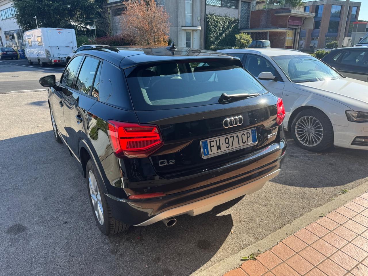 Audi Q2 30 TDI Business Design