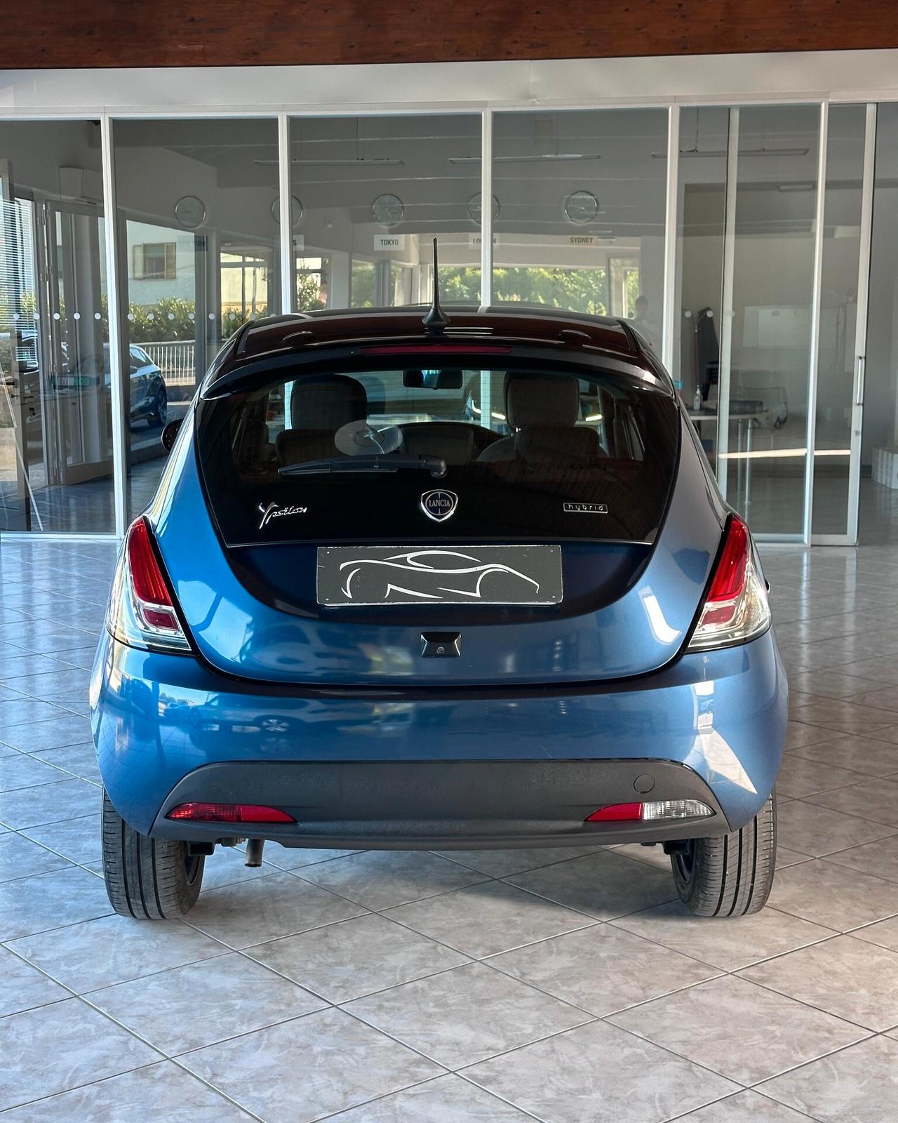 Lancia Ypsilon 1.0 FireFly 5 porte S&S Hybrid Gold