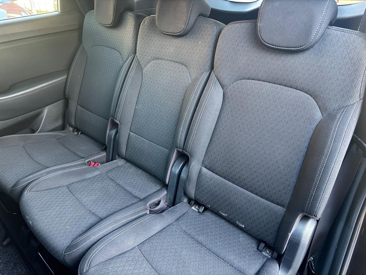 Kia Carens 1.7 CRDi 7 POSTI ADATTA A NEOPATENTATI 115 CV Class