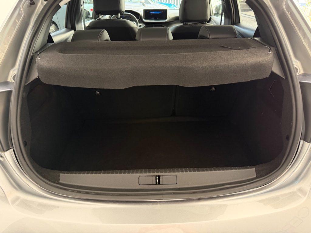 Peugeot 208 Hybrid 110 e-DCS6 Allure da €199,00 mensili