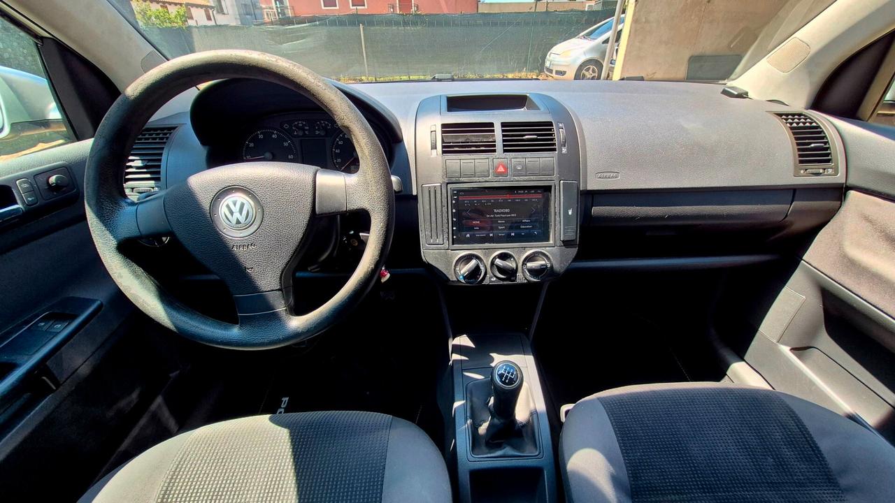 Volkswagen Polo 1.4 NEOPATENTATI