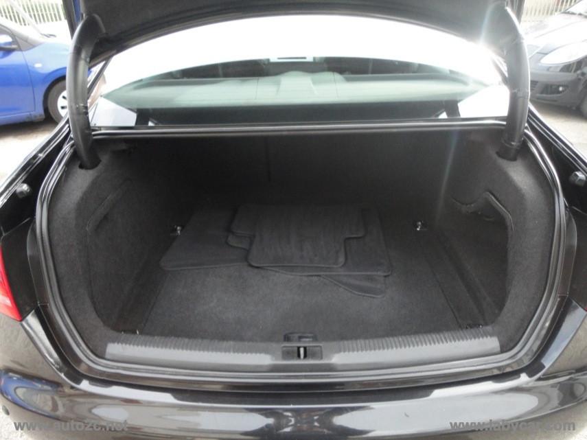 AUDI A4 Avant 2.0 TDI 143 CV Advanced