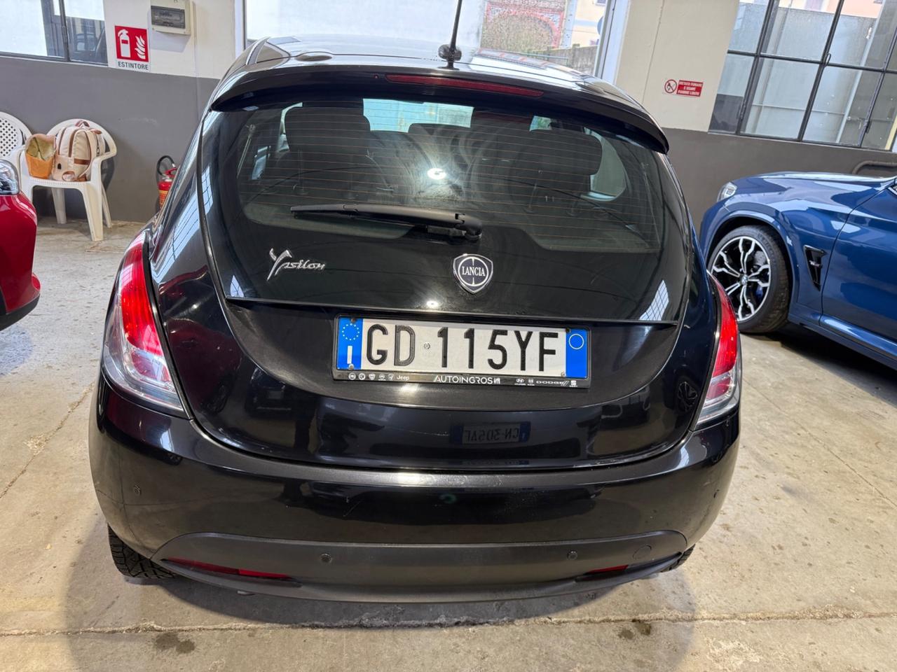 Lancia Ypsilon 1.2 69 CV 5 porte GPL Ecochic Black and Noir