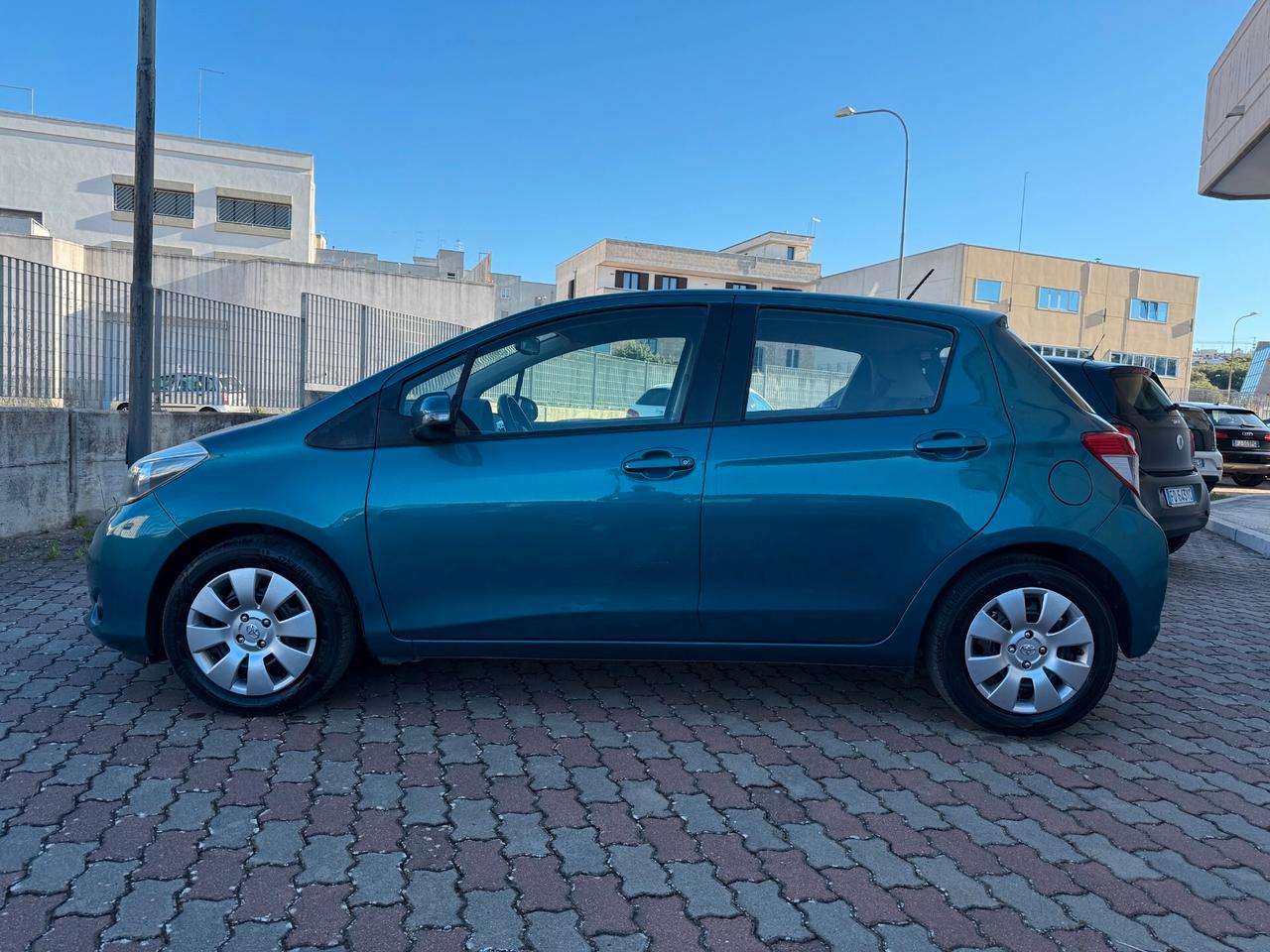 Toyota Yaris 1.0 5 porte Active RetroCam Bluetooth