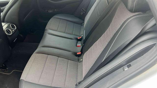 MERCEDES-BENZ E 220 d S.W. 4Matic Auto Premium Plus All-Terrain