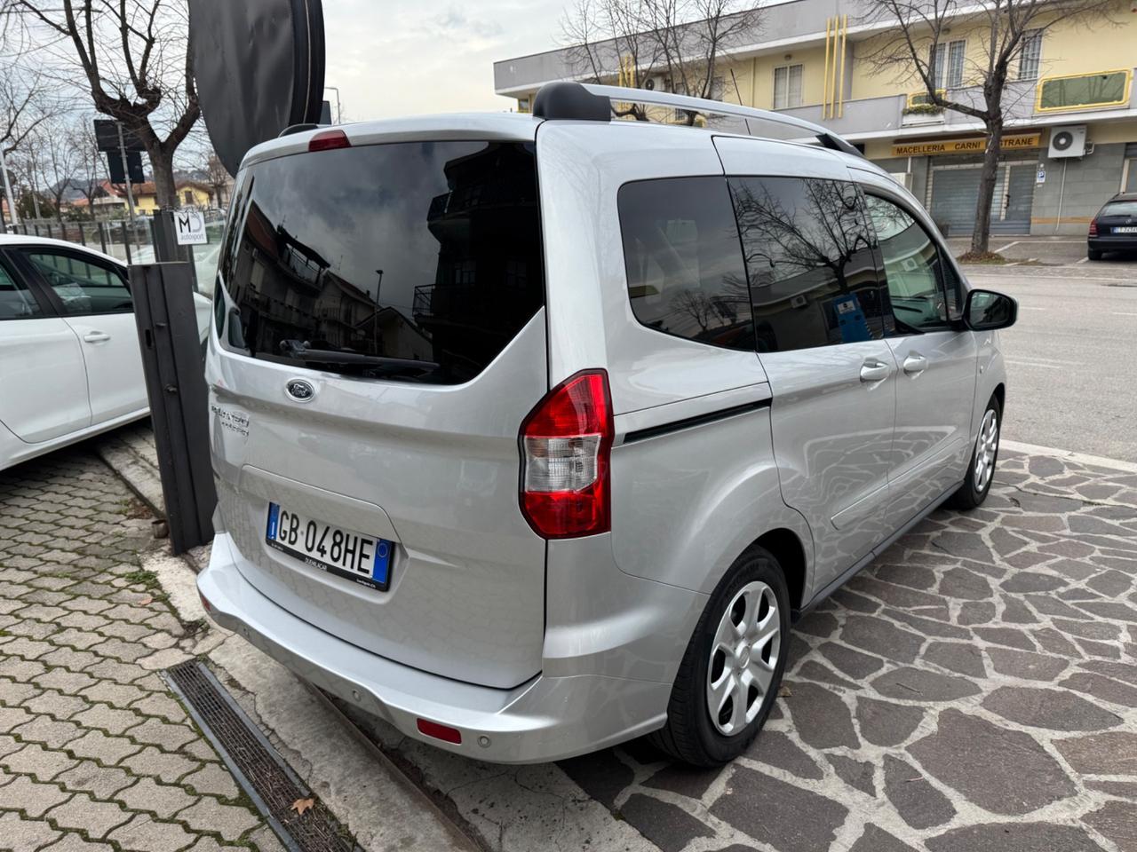 Ford Tourneo Courier Tourneo Courier 1.5 TDCI 75 CV S&S Sport