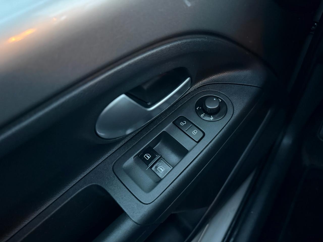 VOLKSWAGEN UP 2019 1.0 BENZ/METANO 68CV *TETTO APRIBILE