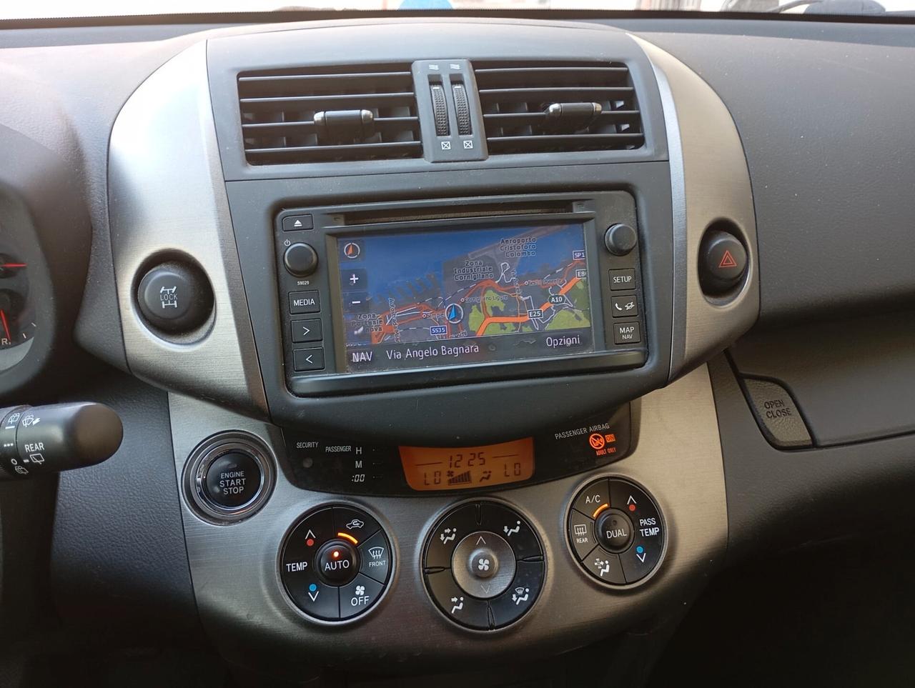 Toyota RAV 4 - 2012