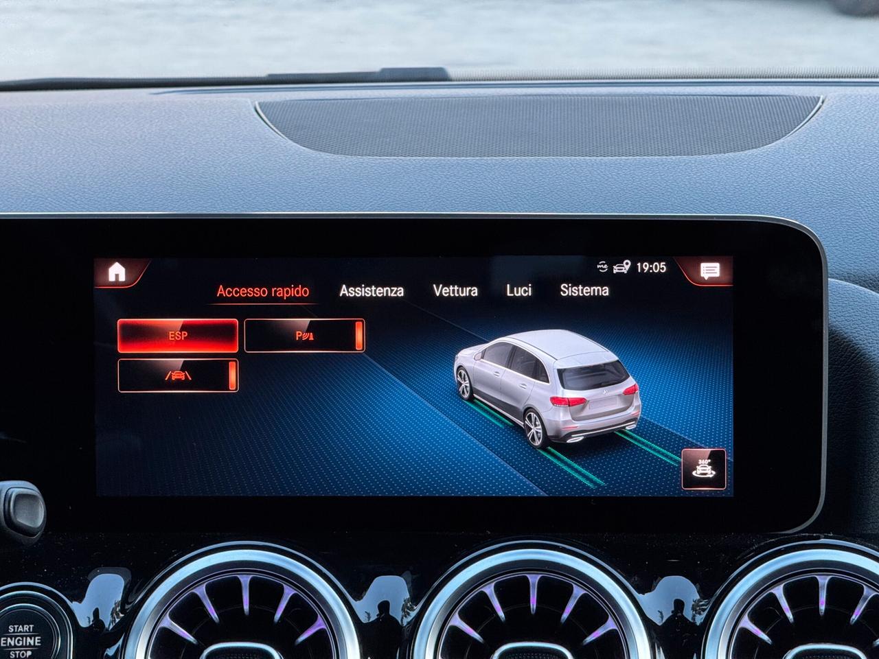 Mercedes-Benz B 180 d Premium AMG PACK LUCI