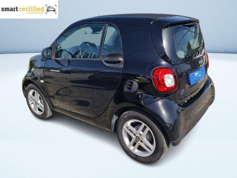 smart fortwo EQ PURE 22KW