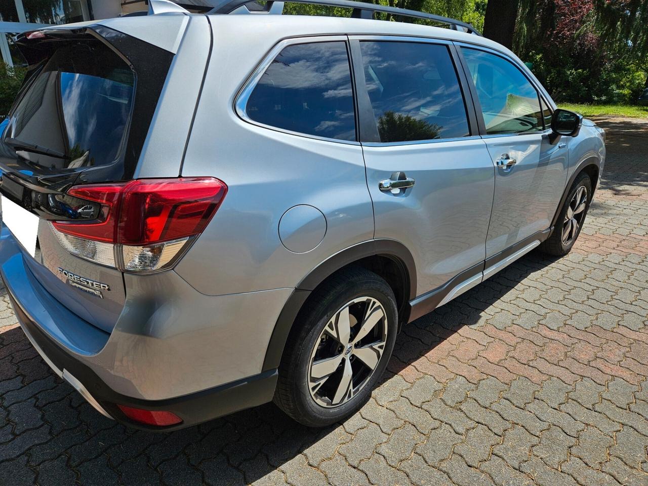 Subaru Forester 2.0 e-Boxer MHEV CVT Lineartronic Premium - GANCIO TRAINO