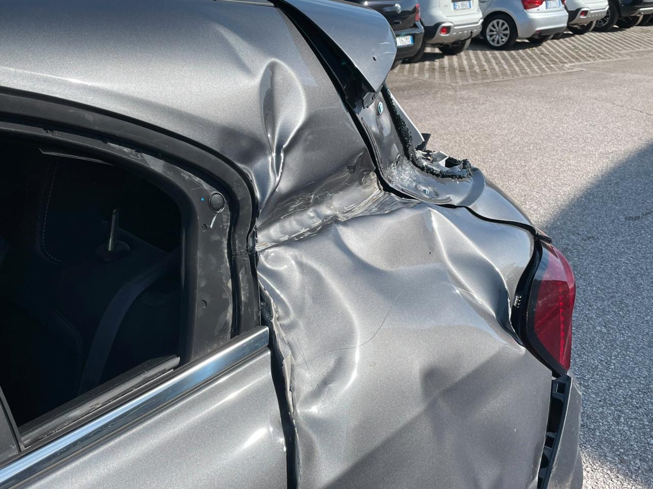 Fiat Tipo 1.4 5 porte Lounge "INCIDENTATA"