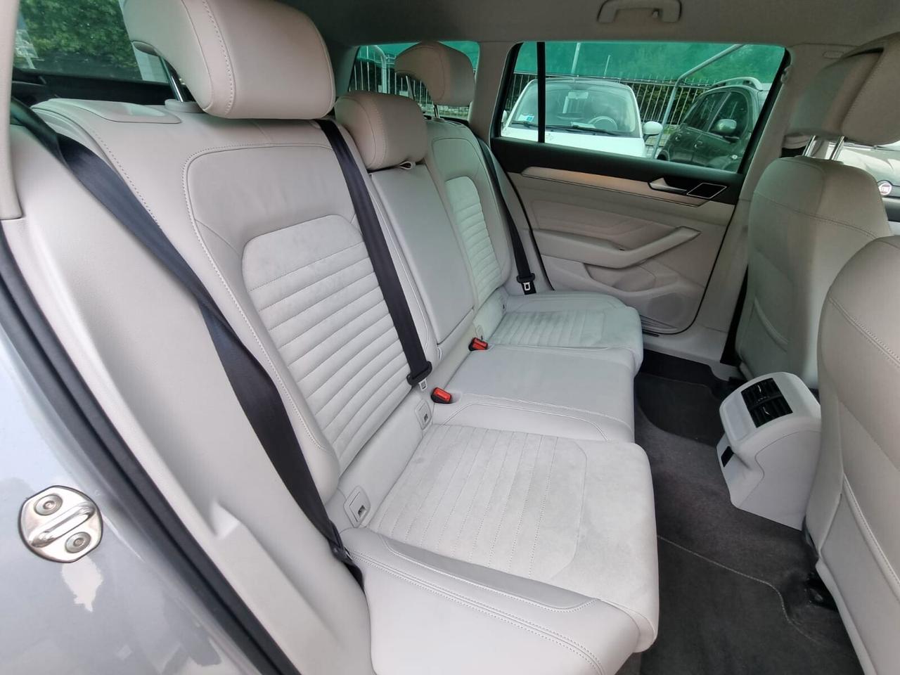 Volkswagen Passat Variant 2.0 TDI SCR EVO DSG Business