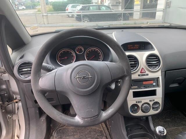 Opel Corsa 1.2 3 porte NEOPATENTATI !!