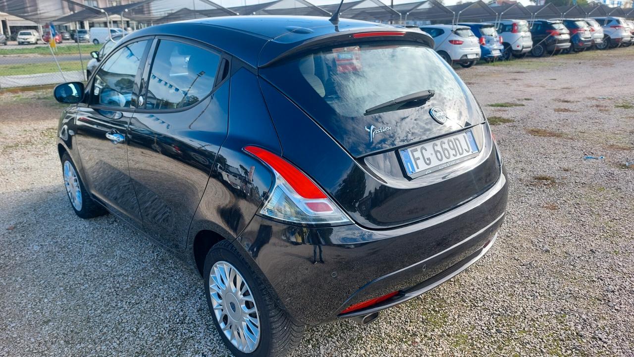 Lancia Ypsilon 1.2 69 CV 5 porte GPL Ecochic Platinum