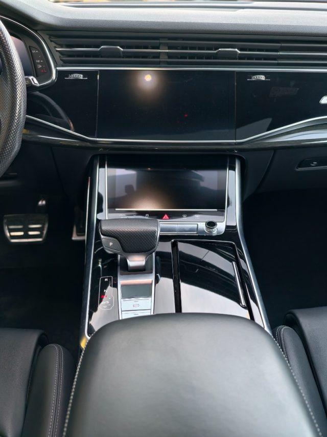 AUDI Q8 50 TDI 286 MHEV Sport s-line