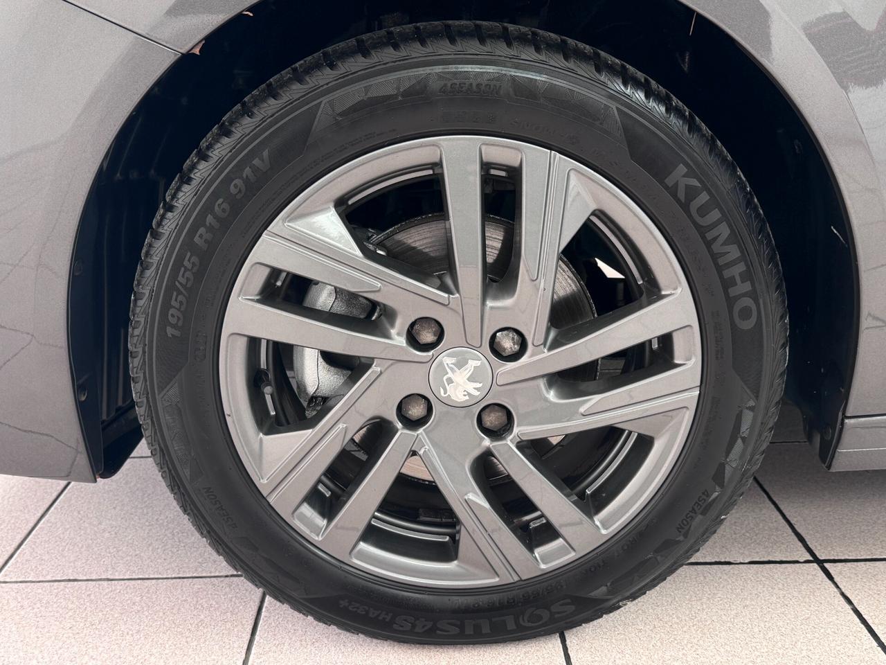 Peugeot 208 BlueHDi 100 S&S 5 porte Allure