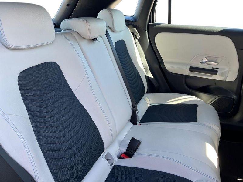 Mercedes-Benz GLA GLA-H247 2020 180 d Sport auto