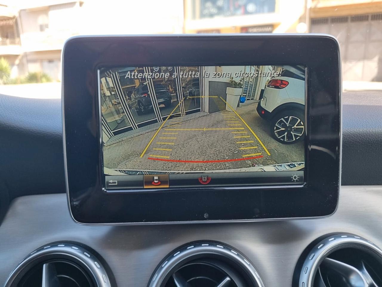 Mercedes-benz GLA 200D Tetto apribile. SUPER PROMO ESTATE 2025