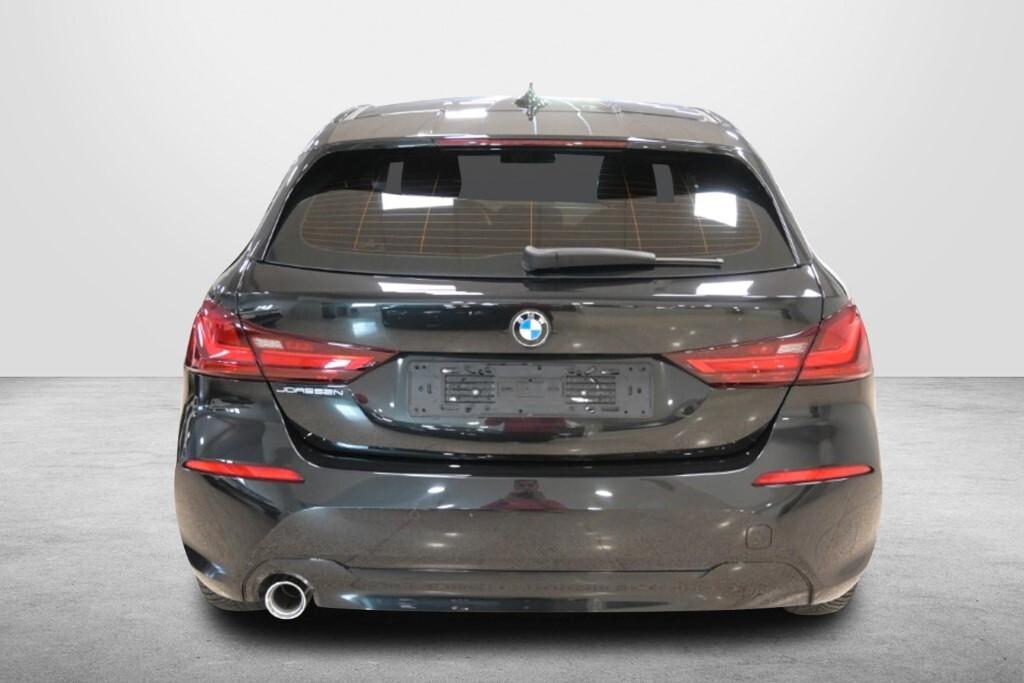 Bmw 116 116D 6M BUSINESS ADVANTAGE ( FARI LED - COCKPIT PDC NAVI MIRROR CRUISE )