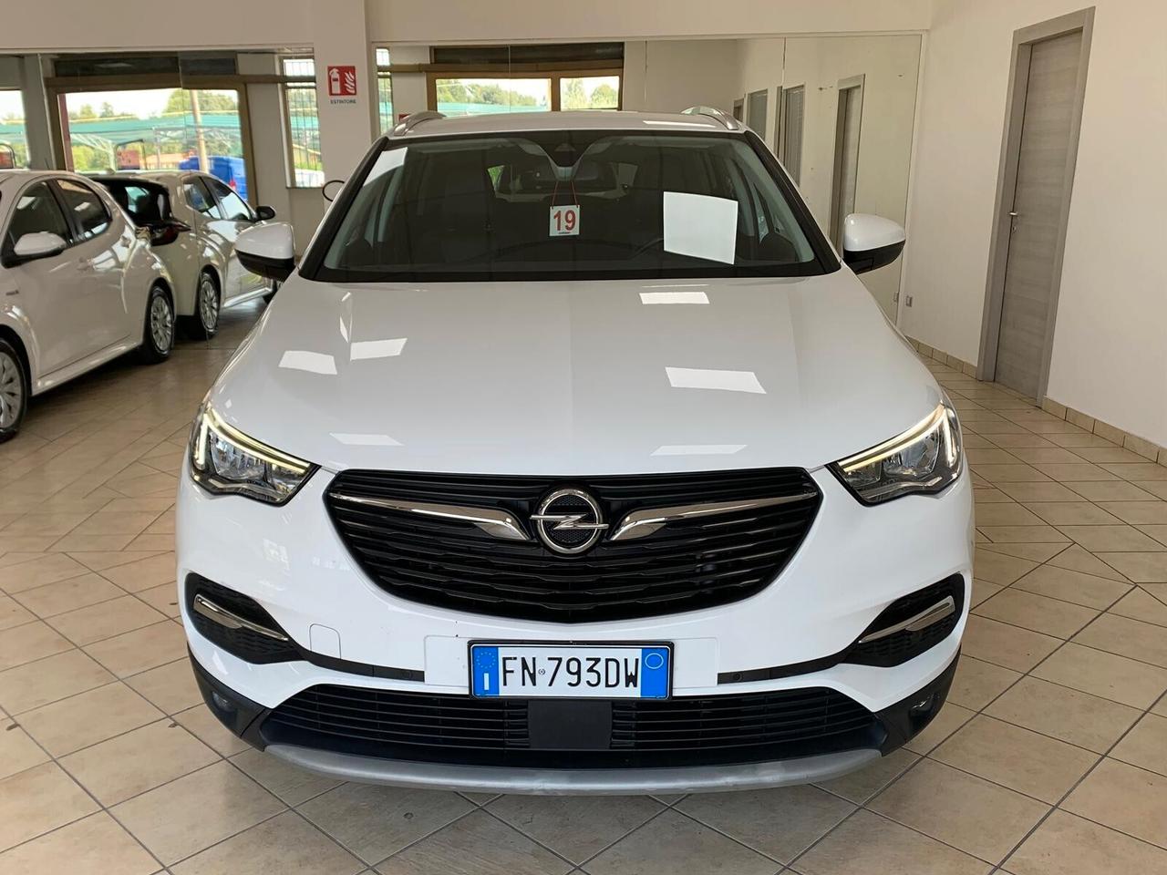 Opel Grandland X 1.2 130 CV Business