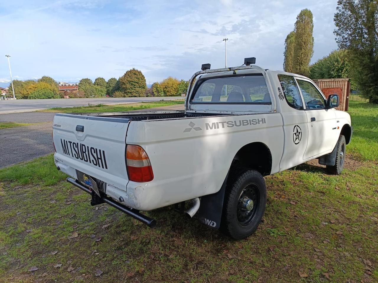 Mitsubishi L200 2.5 TDI 4WD Double Cab Pick-up GL