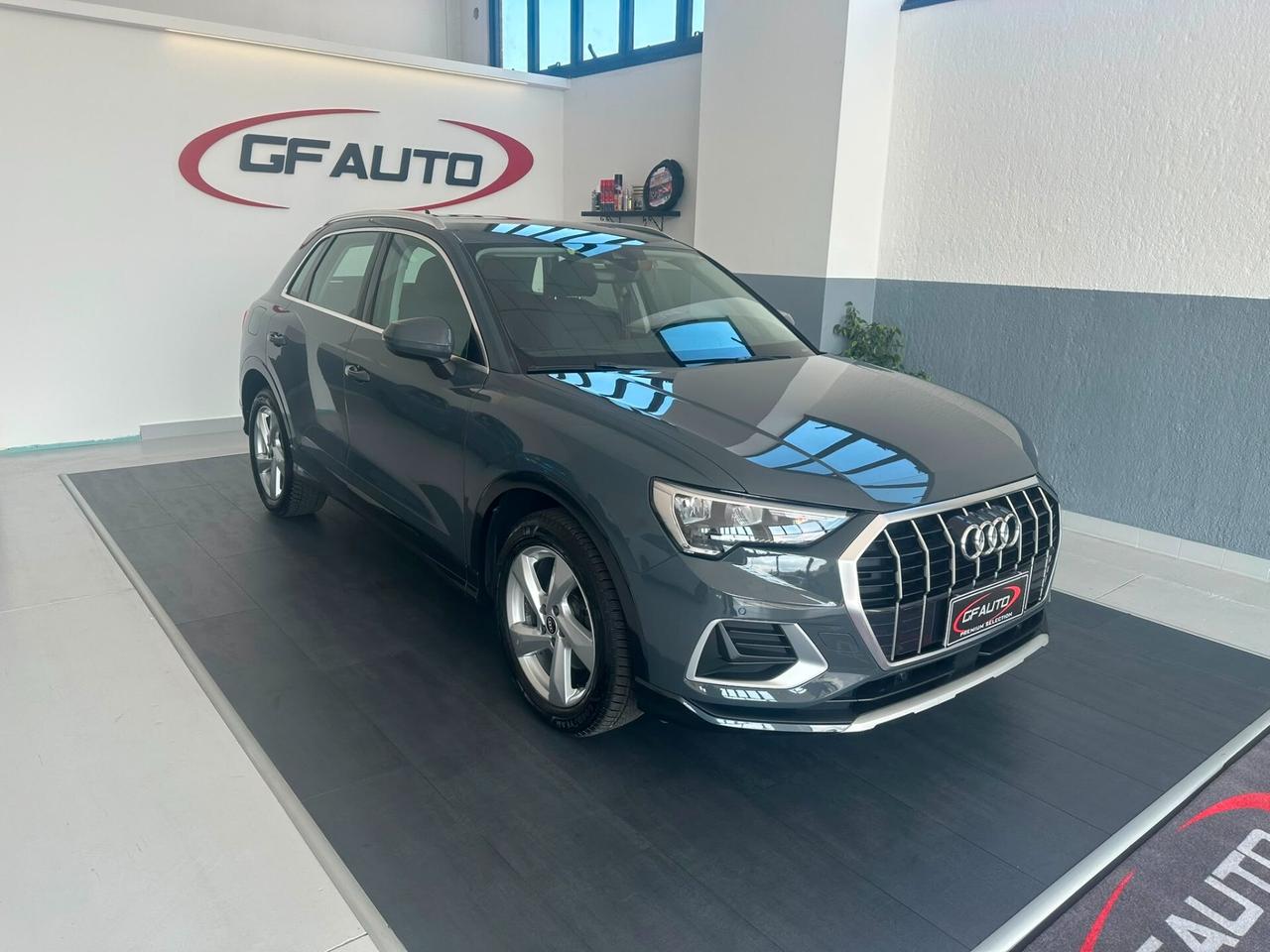 Audi Q3 35 TDI S tronic Business Advanced