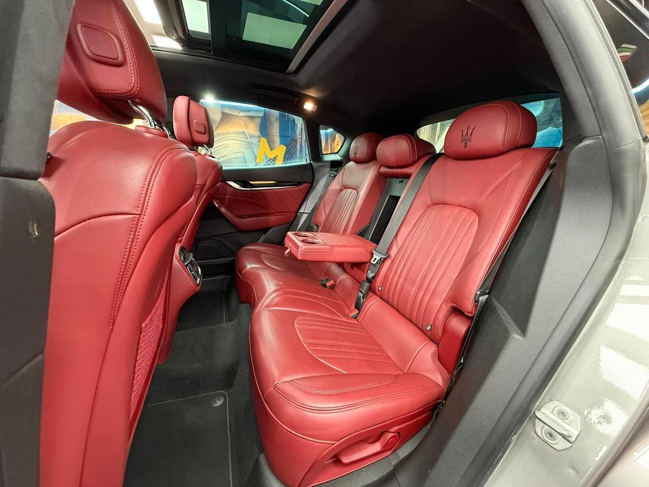 Maserati Levante MHEV 330 CV AWD Executive (692)