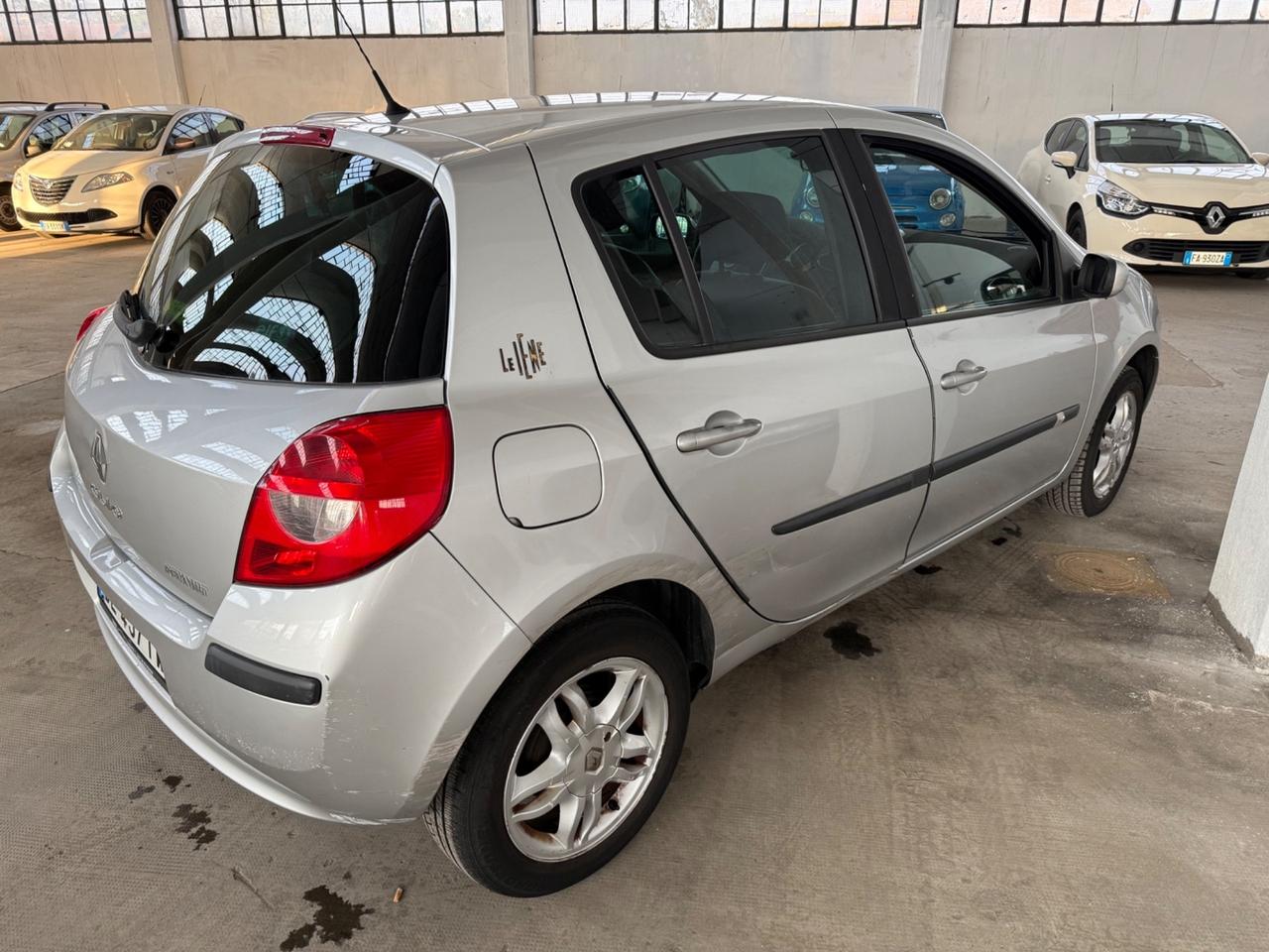 Renault Clio 1.2 16V 5 porte Le Iene