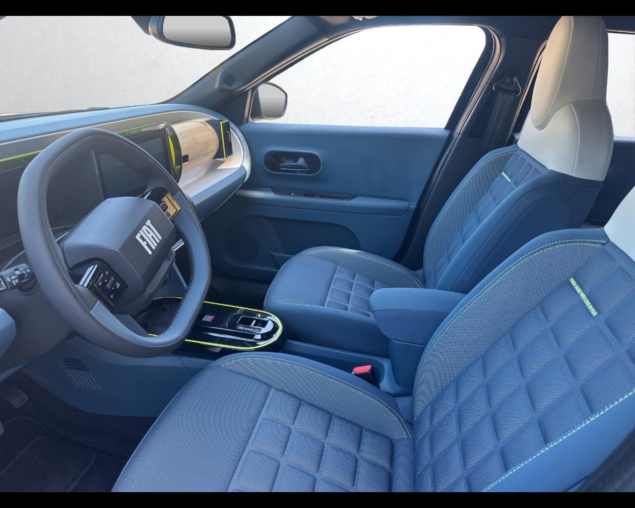 FIAT Grande Panda - Grande Panda 1.2 Hybrid 110 CV S&S La Prima