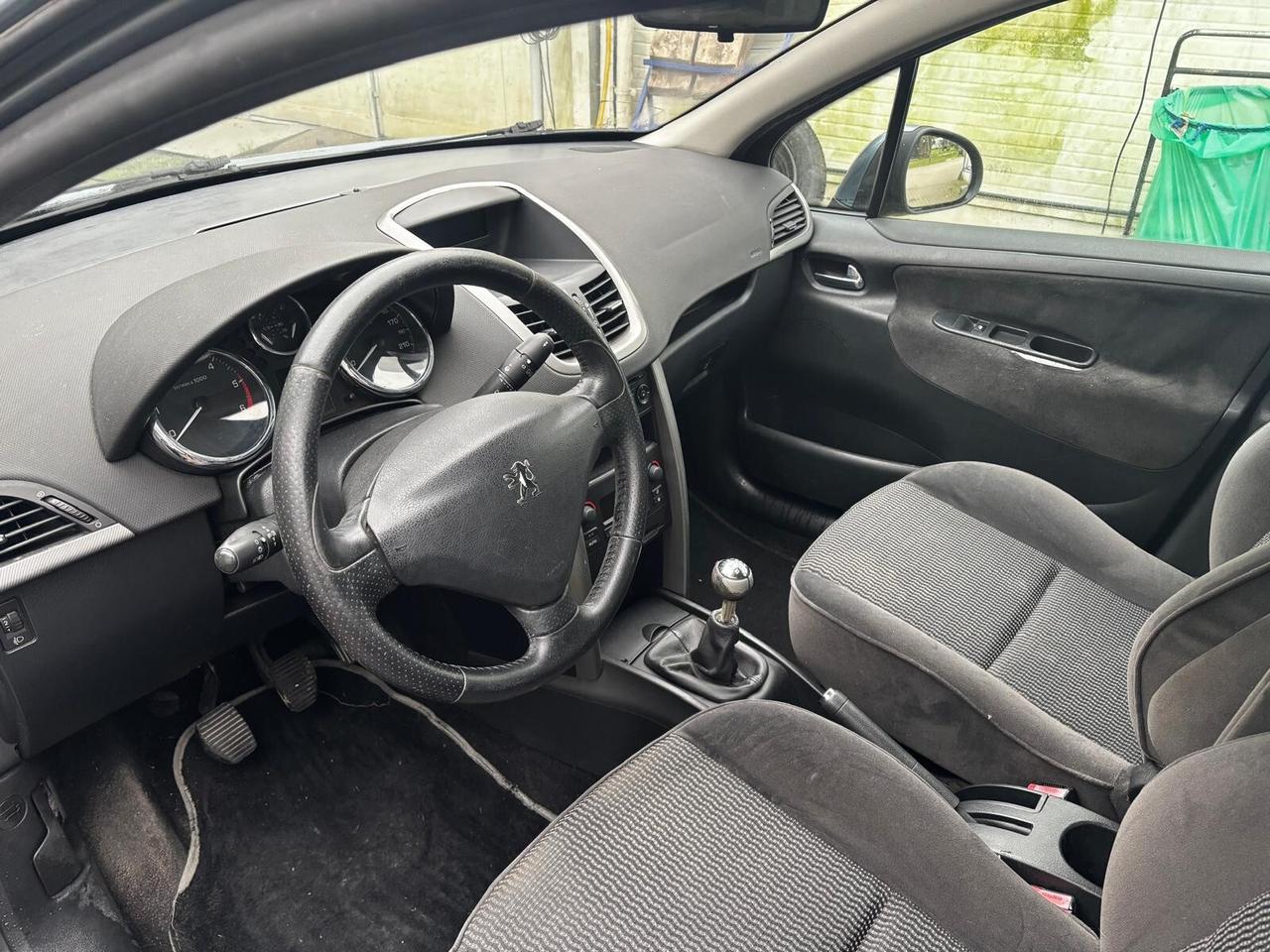 Peugeot 207 1.4 HDi 70CV 5p. ONE Line IDONEA PER NEOPATENTATI PERMUTABILE